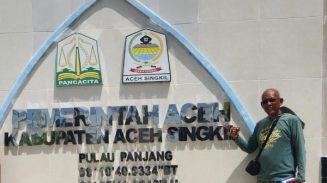 Bangunan tugu milik Pemerintah Aceh di Pulau Panjang, Aceh Singkil