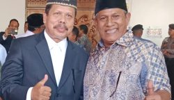 Alm. Waled Nura bersama Isa Alima (Ketua PBN Aceh). (Foto: Ist)