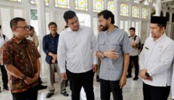 Gubernur Aceh Muzakir Manaf atau Mualem saat bertemu dengan Gubernur Sumatera Utara Bobby Nasution di Banda Aceh beberapa hari lalu