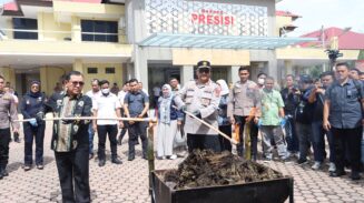 Sebanyak 773 kg narkotika dimusnahkan dalam sebuah kegiatan yang digelar di halaman Mapolda Aceh, Kamis (12/6).