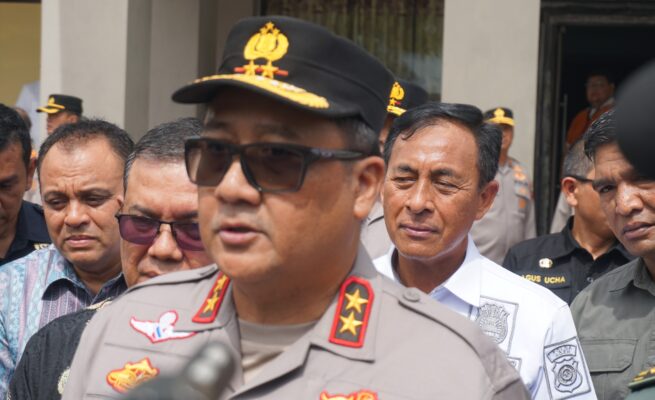 Kapolda Aceh Irjen Pol Achmad Kartiko memberikan keterangan