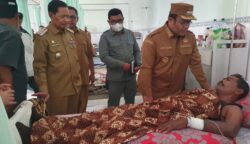 Pada hari pertama memulai tugas, Senin (16/6), Wali Kota Sabang Zulkifli H Adam dan Wakil Wali Kota Suradji Junus melakukan sidak ke RSUD Sabang. (Foto: Infoaceh.net/Andi Armi)