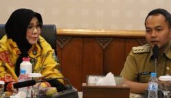 Wali Kota Banda Aceh Illiza Sa’aduddin Djamal, disambut Wali Kota Solo, Respati Ardi, di Balai Kota Solo, Senin (16/6). (Foto: Ist)