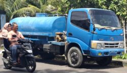 Kendaraan dinas operasional Rutan Sabang kini telah dicopot nomor polisi-nya depan dan belakang. Sebelumnya Nopol kendaraan tersebut yakni BL 7031 M. (Foto: Ist)