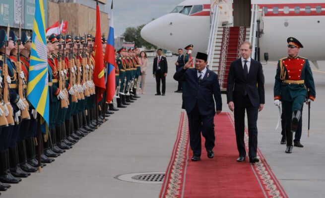 Presiden Republik Indonesia Prabowo Subianto tiba di Bandara Internasional Pulkovo, St. Petersburg, Federasi Rusia, pada Rabu (18/6) sekitar pukul 17.50 waktu setempat.