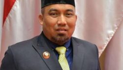 Muhammad Iswanto dibebastugaskan sementara dari jabatannya sebagai Kepala DPMPTSP Aceh