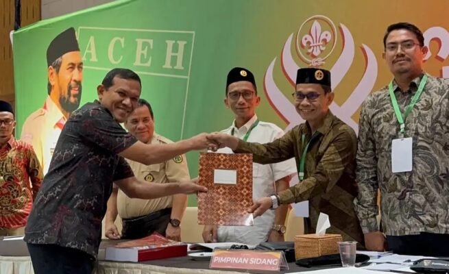 Wagub Aceh Fadhlullah atau Dek Fad terpilih aklamasi sebagai Ketua Kwarda Pramuka Aceh periode 2025-2030 dalam Musda ke-10, di Ballroom The Pada Hotel, Kamis (19/6). (Foto: For Infoaceh.net)