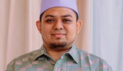 Dewan Guru Dayah Ulee Titi, Tgk. Ahmad Damanhuri