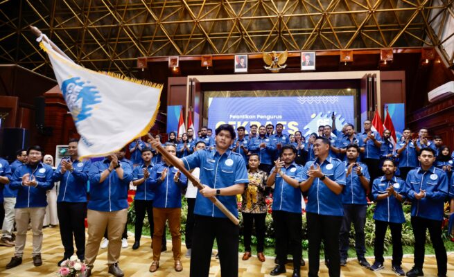 Sunnyl Ikbal, putra Gubernur Aceh Muzakir Manaf (Mualem) menjadi Ketua Umum DPW GEKRAFS Provinsi Aceh yang dikukuhkan pada Jum'at malam, 20 Juni 2025 di Anjong Mon Mata, Meuligoe Gubernur Aceh. (Foto: For Infoaceh.net)