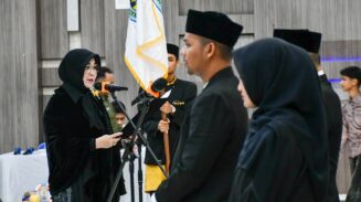 Wali Kota Banda Aceh Illiza Saaduddin Djamal melantik sekaligus mengukuhkan pengurus Ikatan Keluarga Oemar Diyan (IKOed) periode 2025-2028.