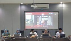 Cendekiawan asal Iran, Prof Dr Hossein Mottaqi saat menjadi narasumber Webinar Kajian Studi Islam Seri Ke-4 yang digelar Prodi S3 Studi Islam UIN Ar-Raniry, Senin (23/6).