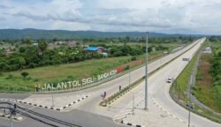Kementerian PU bersama Badan Usaha Jalan Tol PT Hutama Karya tengah menuntaskan pembangunan Jalan Tol Sigli–Banda Aceh (Sibanceh) sepanjang 74,2 km (Foto: Ist)
