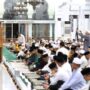 Pemerintah Aceh menggelar peringatan tahun baru Islam 1 Muharram 1447 Hijriah dengan zikir dan tausiah di Masjid Raya Baiturrahman, pada Kamis malam (26/6). (Foto: Ist)