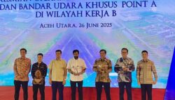 Pemerintah Aceh melalui kerja sama PT PEMA, PT PGE dan BPMA meresmikan kembali pengoperasian Bandara Khusus Point A di Kecamatan Nibong, Aceh Utara, pada Kamis (26/6). (Foto: Ist)