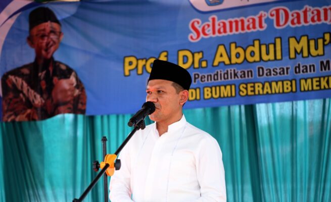 Wagub Aceh Fadhlullah menghadiri peletakan batu pertama pembangunan SMK Muhammadiyah Banda Aceh, Jum'at sore (27/6). (Foto: For Infoaceh.net)