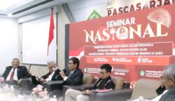 RKUHAP mendapat kritikan tajam di Seminar Nasional bertema “Pembaruan Hukum Acara Pidana dalam Kerangka Integrated Criminal Justice System dan Implikasinya terhadap Penegak Hukum Syariah”, di Pascasarjana UIN Ar-Raniry, Rabu, 25 Juni 2025.