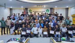 UIN Ar-Raniry Banda Aceh menggelar malam syukuran dan pemberian penghargaan bagi para atlet yang meraih prestasi POMDA Aceh XIX 2025. (Foto: Humas Ar-Raniry)