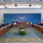 Pertemuan Rusia dan Ukraina di Turki. Foto: Anadolu