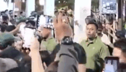 Viral Video Kerumunan Orang dan Narasi Jokowi Masuk RS, Ternyata...