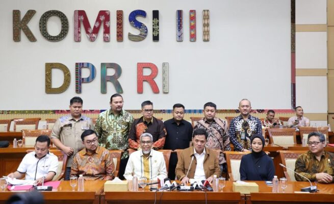 Komisi III DPR RI baru-baru ini menggelar rapat dengar pendapat umum (RDPU) dengan Direktorat Jenderal (Ditjen) Kekayaan Intelektual Kementerian Hukum, Badan Pengawas Mahkamah Agung (Bawas MA), dan Koalisi Advokat Pemantau Peradilan.