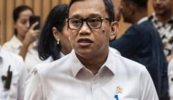 Menteri Pelindungan Pekerja Migran Indonesia (P2MI) Abdul Kadir Karding menegaskan bahwa pekerja migran Indonesia (PMI) tidak akan mengalami masalah di luar negeri selama keberangkatan dilakukan secara prosedural.