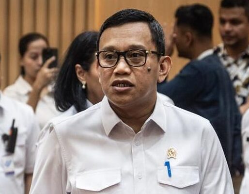 Menteri Pelindungan Pekerja Migran Indonesia (P2MI) Abdul Kadir Karding menegaskan bahwa pekerja migran Indonesia (PMI) tidak akan mengalami masalah di luar negeri selama keberangkatan dilakukan secara prosedural.