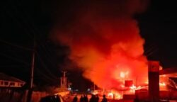 Kelompok Kriminal Bersenjata (KKB) pimpinan Kalenak Murib kembali berulah dengan menyerang warga sipil di Kampung Lambera, Distrik Yugumoak, Kabupaten Puncak, Papua Tengah.