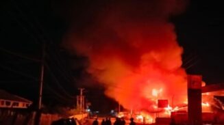 Kelompok Kriminal Bersenjata (KKB) pimpinan Kalenak Murib kembali berulah dengan menyerang warga sipil di Kampung Lambera, Distrik Yugumoak, Kabupaten Puncak, Papua Tengah.