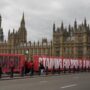 Ribuan Warga London Buat Garis Merah Solidaritas Bela Palestina