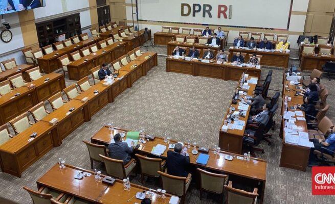 Komisi III DPR Bahas RKUHAP, Revisi KUHAP Target 2026,