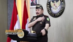 Jaksa Agung Republik Indonesia, Sanitiar Burhanuddin, menyampaikan ucapan selamat atas peringatan Hari Bhayangkara ke-79 yang jatuh pada 1 Juli 2025.