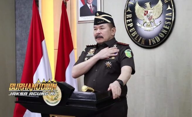 Jaksa Agung Republik Indonesia, Sanitiar Burhanuddin, menyampaikan ucapan selamat atas peringatan Hari Bhayangkara ke-79 yang jatuh pada 1 Juli 2025.