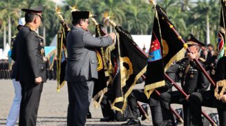 Presiden Republik Indonesia Prabowo Subianto mengimbau seluruh anggota Polri agar profesional, bersih, dan berdiri di barisan rakyat dalam menjalankan tugasnya