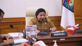 Wakil Menteri Dalam Negeri Ribka Haluk
