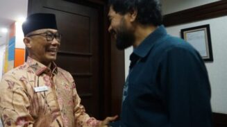 Gubernur Aceh Muzakir Manaf melakukan pertemuan dengan Kepala BKN Prof Dr Zudan Arif Fakrulloh, di Kantor BKN RI, Kamis (3/7). (Foto: Ist)