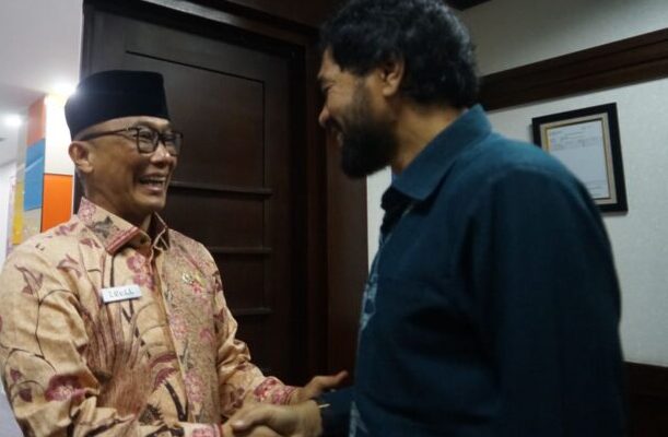 Gubernur Aceh Muzakir Manaf melakukan pertemuan dengan Kepala BKN Prof Dr Zudan Arif Fakrulloh, di Kantor BKN RI, Kamis (3/7). (Foto: Ist)