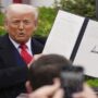 Presiden Amerika Serikat Donald Trump mengumumkan telah mencapai kesepakatan tarif dagang baru dengan Vietnam