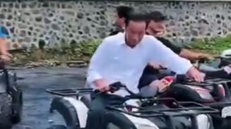 Roy Suryo Ungkap Video Jokowi Naik Kendaraan ATV Asli, Ini Lokasinya