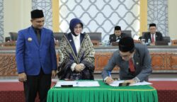 DPRK Banda Aceh menerima laporan pertanggungjawaban APBK Banda Aceh tahun anggaran 2024.Selasa (8/7) di gedung DPRK setempat. (Foto: Ist)