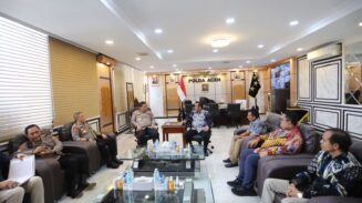 Kapolda Aceh Irjen Pol Achmad Kartiko menerima audiensi dari jajaran BPMA di ruang kerjanya, Rabu, 16 Juli 2025. (Foto: Ist)