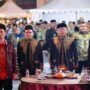 Wagub Aceh Fadhlullah bersama Utusan Khusus Presiden Bidang Ketahanan Pangan, Muhammad Mardiono, menghadiri puncak perayaan HUT ke-23 Kabupaten Nagan Raya, Ahad malam (20/7). (Foto: Ist)