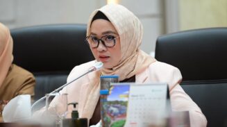 Wakil Ketua Komisi IX DPR RI, Putih Sari
