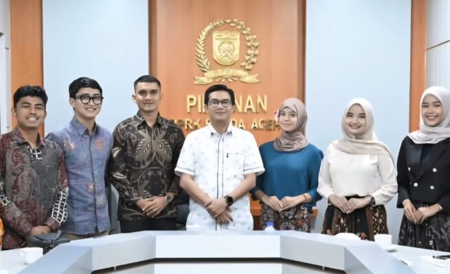 Ketua DPRK Banda Aceh, Irwansyah ST menerima audiensi Ikatan Agam Inong Banda Aceh pada, Senin (30/6) di Gedung DPRK Setempat. (Foto: Ist)