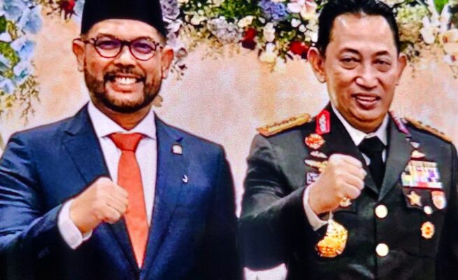 Anggota Komisi III DPR RI dari Fraksi PKS, Nasir Djamil, menegaskan bahwa Jenderal Listyo Sigit Prabowo belum layak diganti dari jabatannya sebagai Kapolri