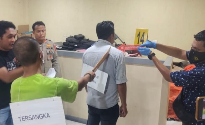 Polres Aceh Tenggara menggelar pra-rekonstruksi kasus pembunuhan berencana yang dilakukan keponakan hingga lima orang tewas dan 1 orang lainnya mengalami luka serius. (Foto: Dok. Polres Aceh Tenggara)