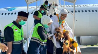 Jamaah Haji Aceh kloter 08 tiba di Bandara SIM, Blang Bintang, Aceh Besar, Sabtu, 5 Juli 2025. (Foto: Ist)