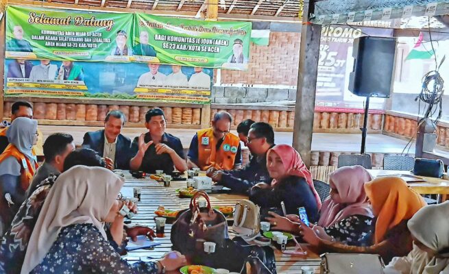 Silaturahmi dan Legalitas Aren Hijau Kabupaten/Kota se-Aceh yang digelar di Warung Kupi Nanggroe, Gampong Sukadamai, Kecamatan Lueng Bata, Banda Aceh, Sabtu (5/7/2025). Foto; Ist
