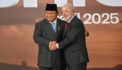 Presiden Republik Indonesia Prabowo Subianto disambut langsung oleh Presiden Brasil Luiz Inácio Lula da Silva