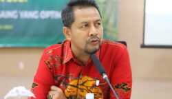 Ketua Umum PP Ikatan Alumni Universitas Syiah Kuala (IKA USK) Amal Hasan SE MSi