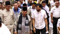 Gubernur Aceh, Muzakir Manaf bersama Menteri PPN/Kepala Bappenas Rachmad Pambudy, Sekjen Kemendagri Tomsi Tohir pada pembukaan Musrenbang RPJM Aceh 2025–2029 di Anjong Mon Mata, Meuligoe Gubernur Aceh, Rabu (9/7). (Foto: Ist)